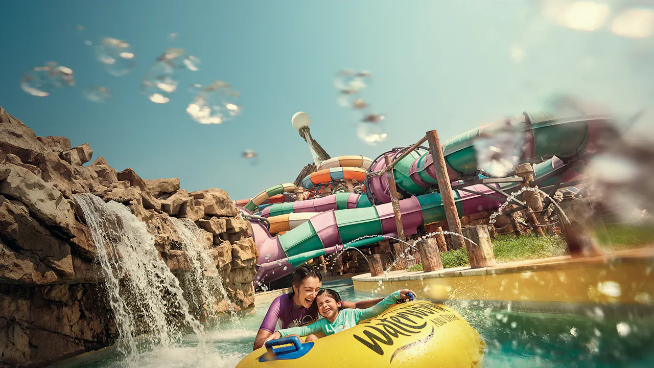 Ferrari World, Sea World, Warner Bros, Yas water park (4 Days Pass) Discount