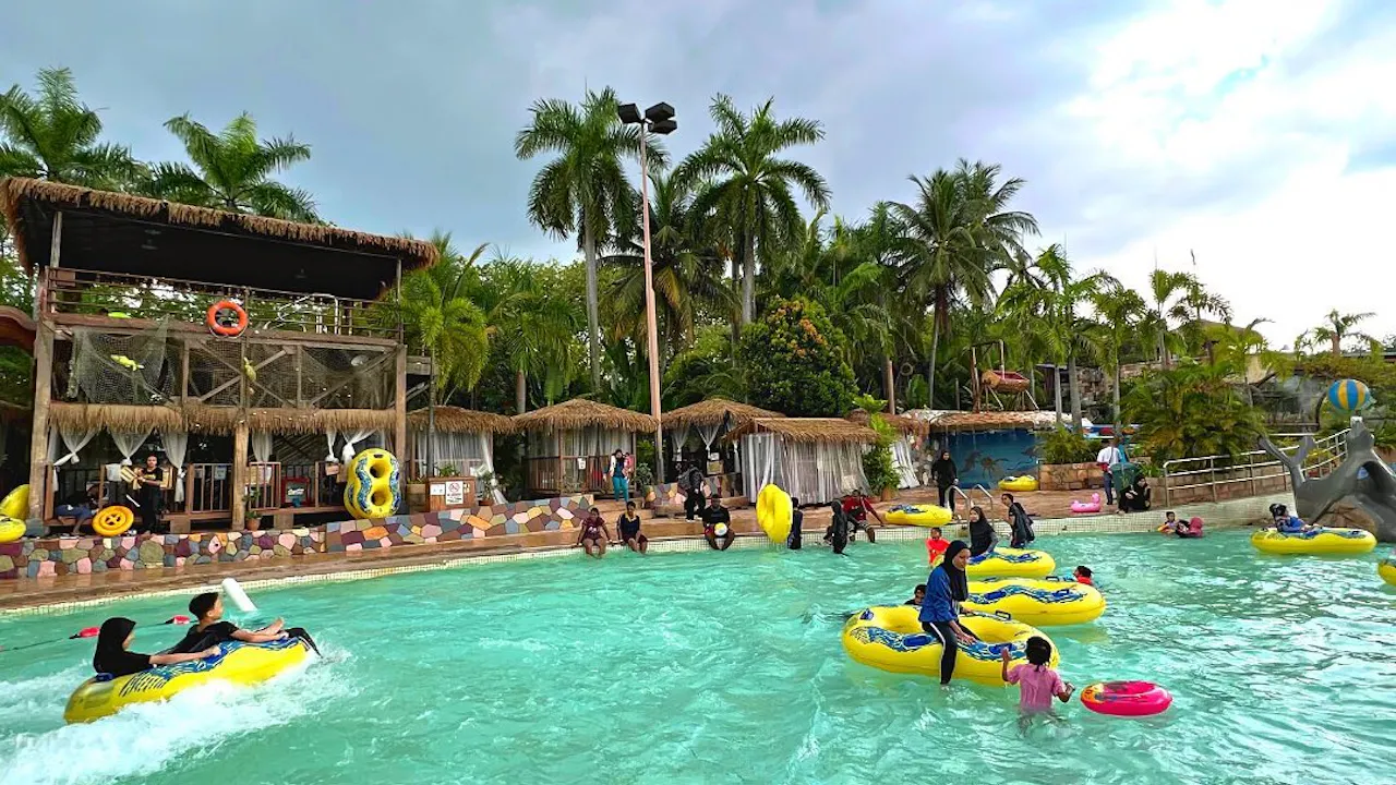 Wet World Water Park Shah Alam