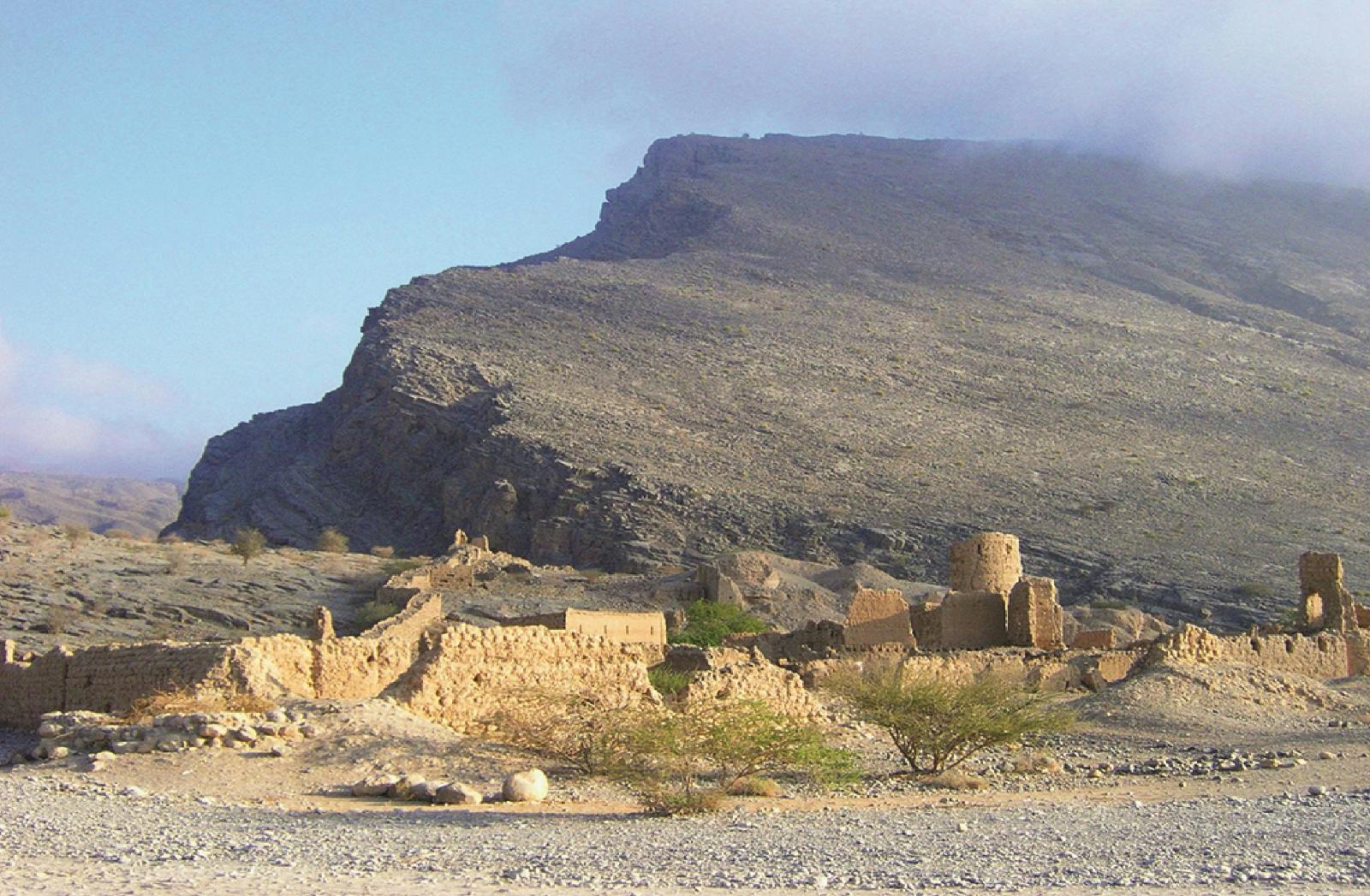 Wadi Al Abyadh by 4×4 Full Day Private Tour From Muscat Discount