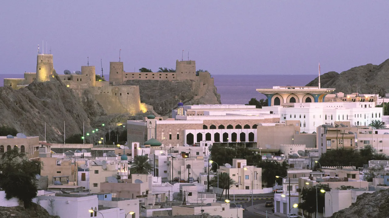 Wadi Al Abyadh by 4×4 Full Day Private Tour From Muscat Ticket