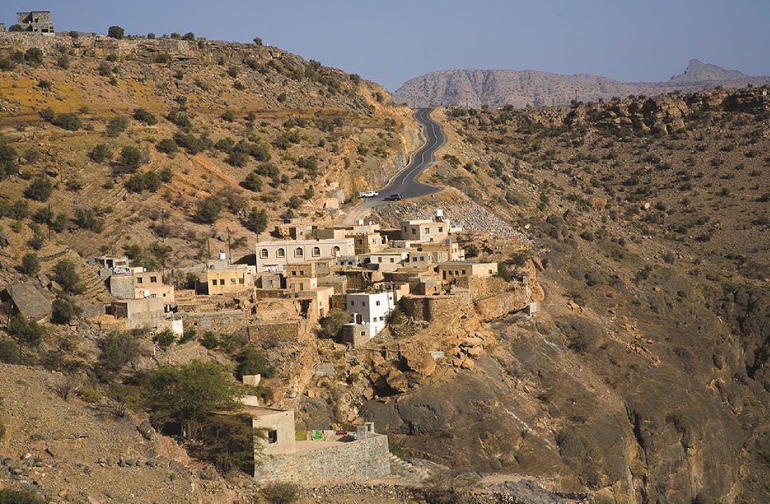 Full-Day 4x4 Jebel Akhdar Tour From Muscat With Lunch