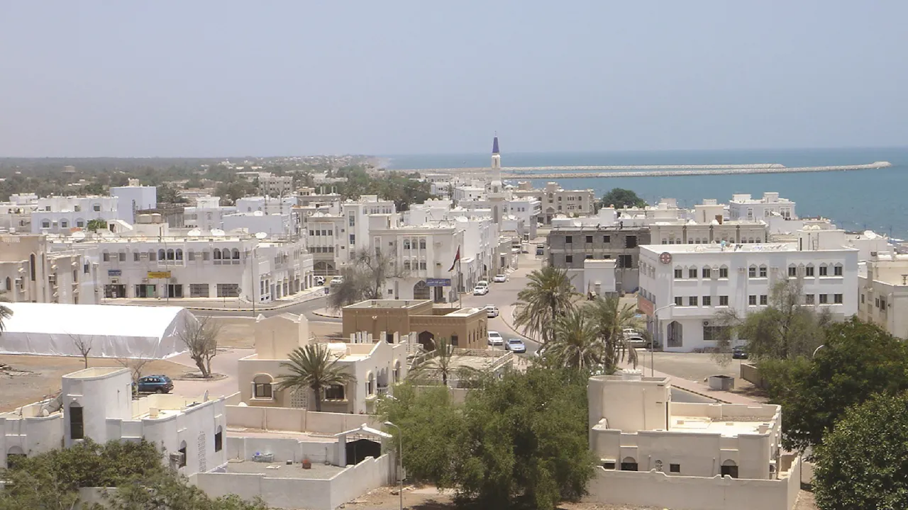 Full-Day 4x4 Wadi Bani Awf & Snake Gorge Tour From Muscat Ticket