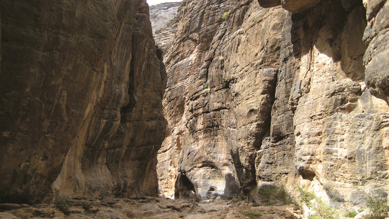 Full-Day 4x4 Wadi Bani Awf & Snake Gorge Tour From Muscat Location