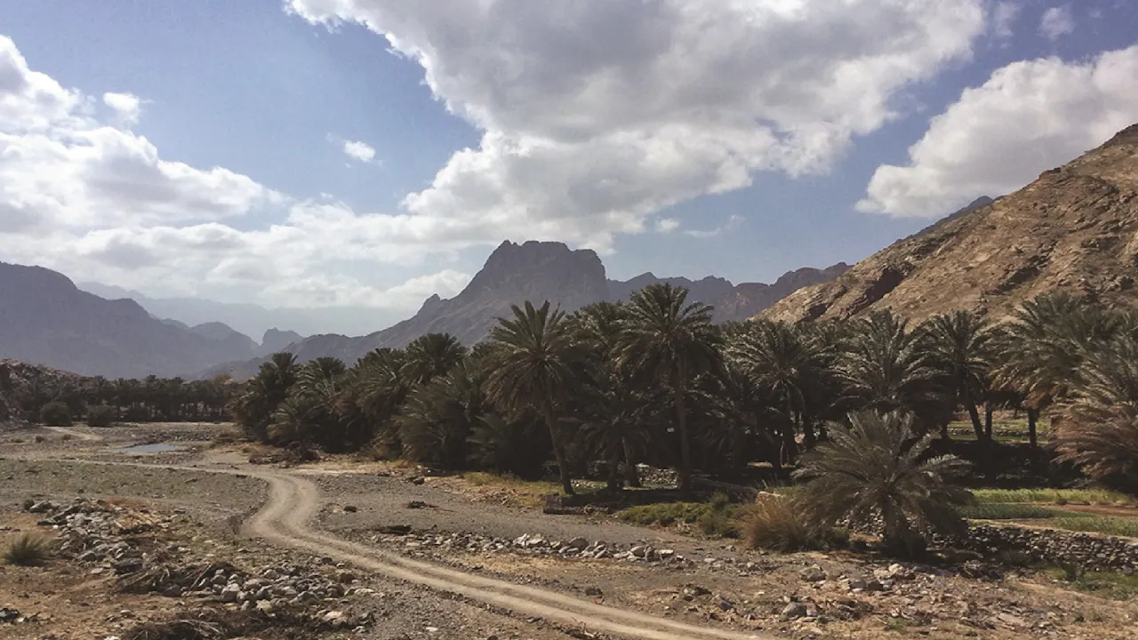 Full-Day 4x4 Wadi Bani Awf & Snake Gorge Tour From Muscat Price
