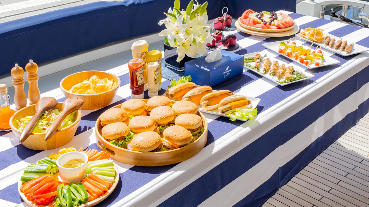 Luxury Yacht Sharing Tour along Burj Al Arab Coastline Ticket