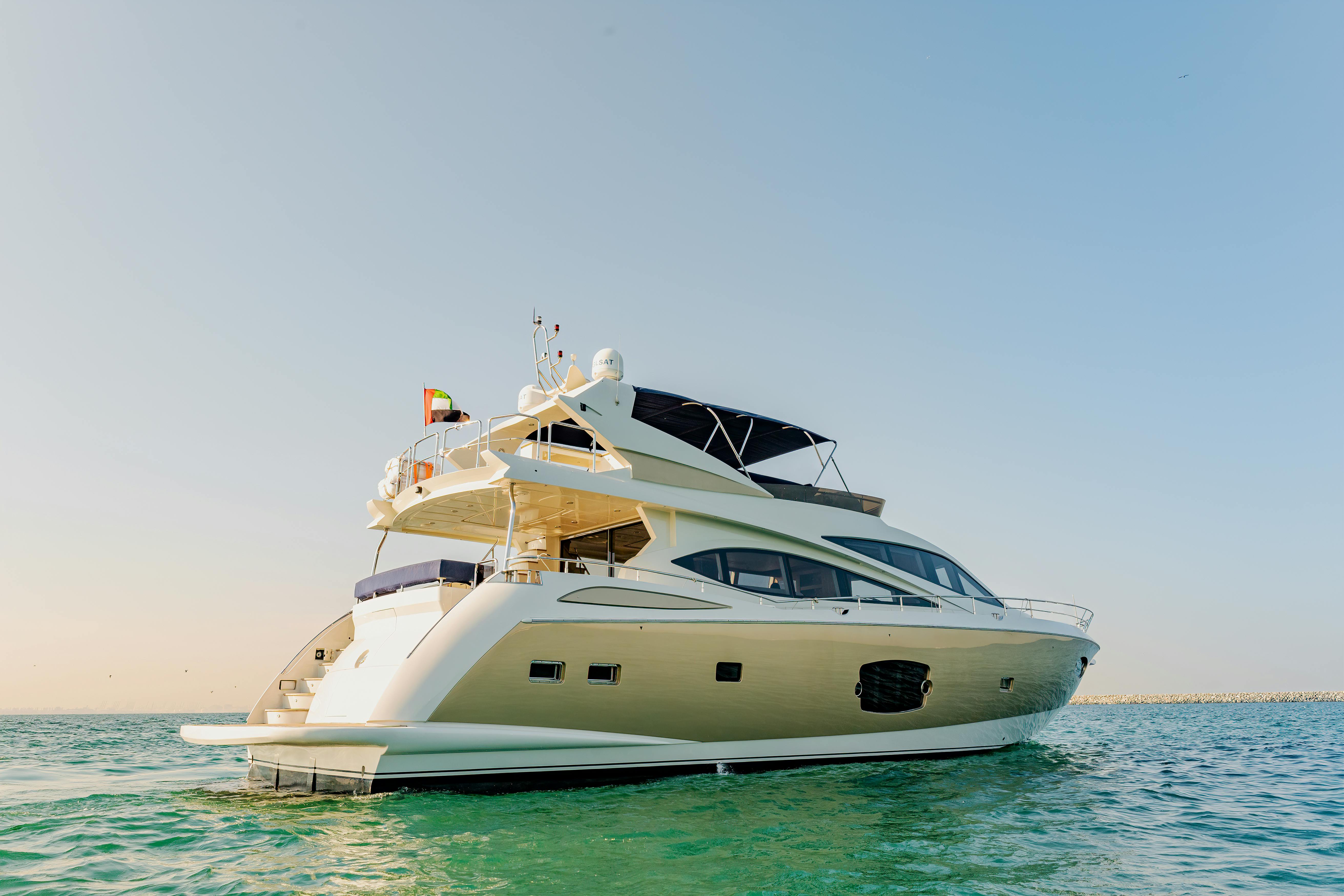 Luxury Marina Yacht Sharing Tour Ticket