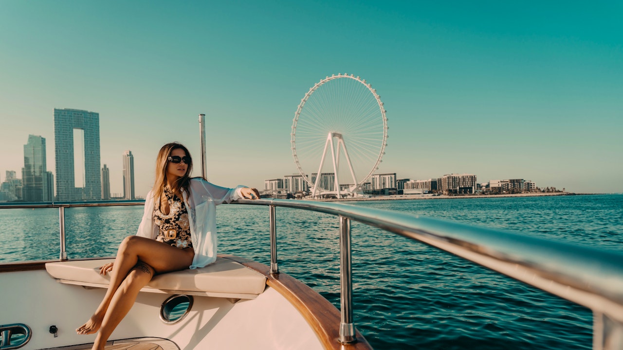 Luxury Marina Yacht Sharing Tour Discount