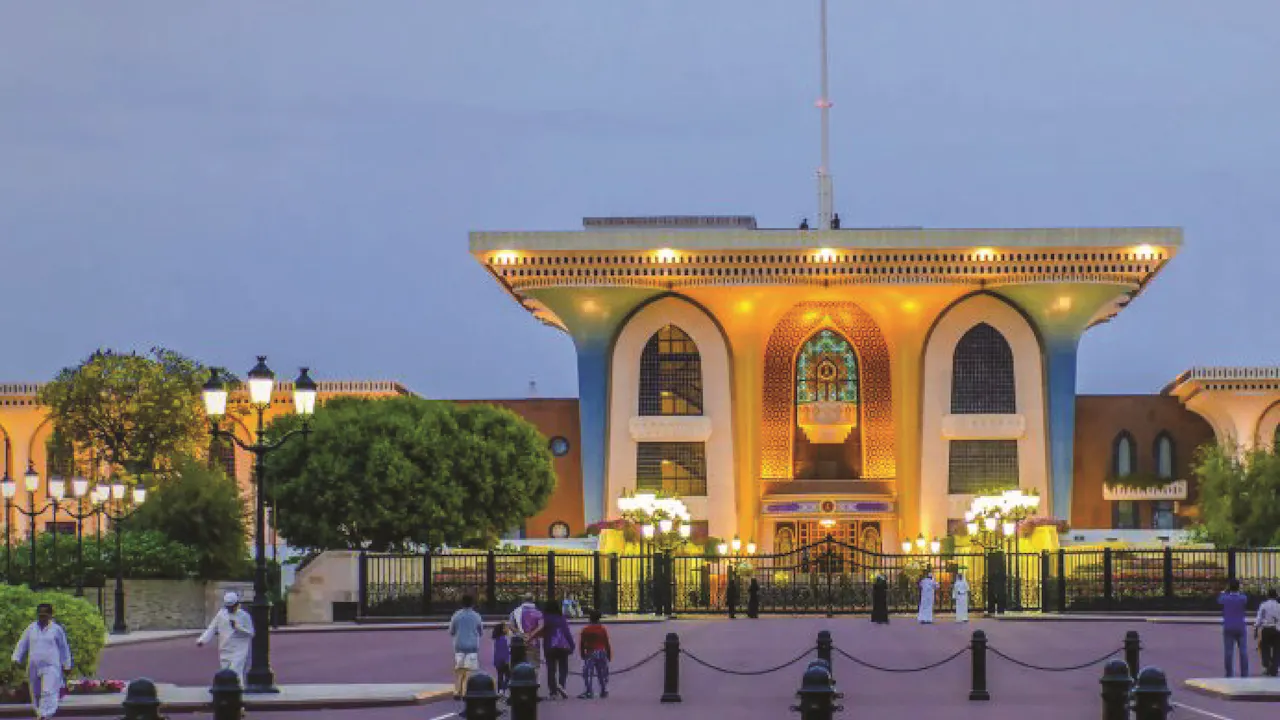 Discover Muscat by night half day tour & Dine experience