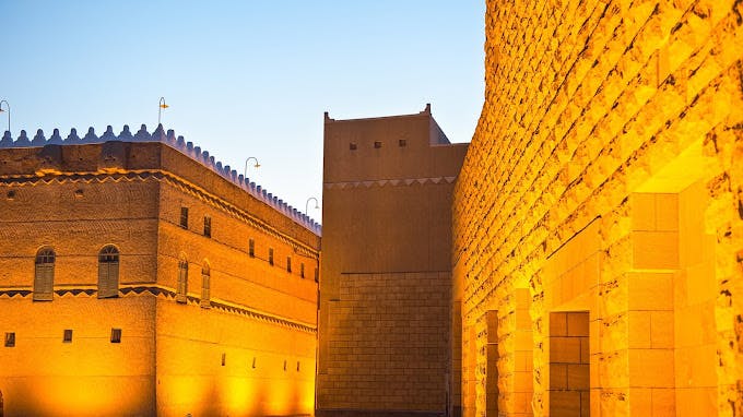 Riyadh : Full Day Guided City Tour with Transfer 