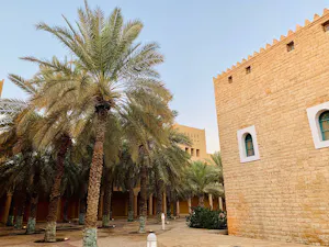 Riyadh : Full Day Guided City Tour with Transfer