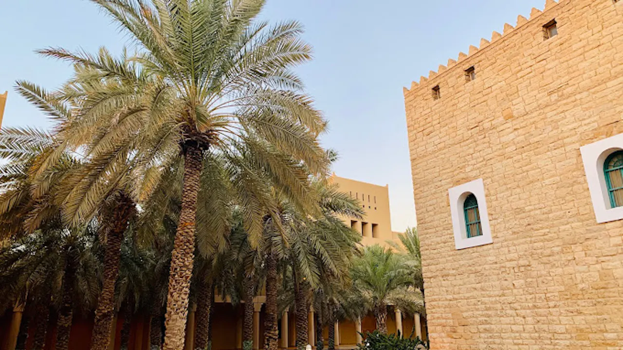 Riyadh : Full Day Guided City Tour with Transfer Review