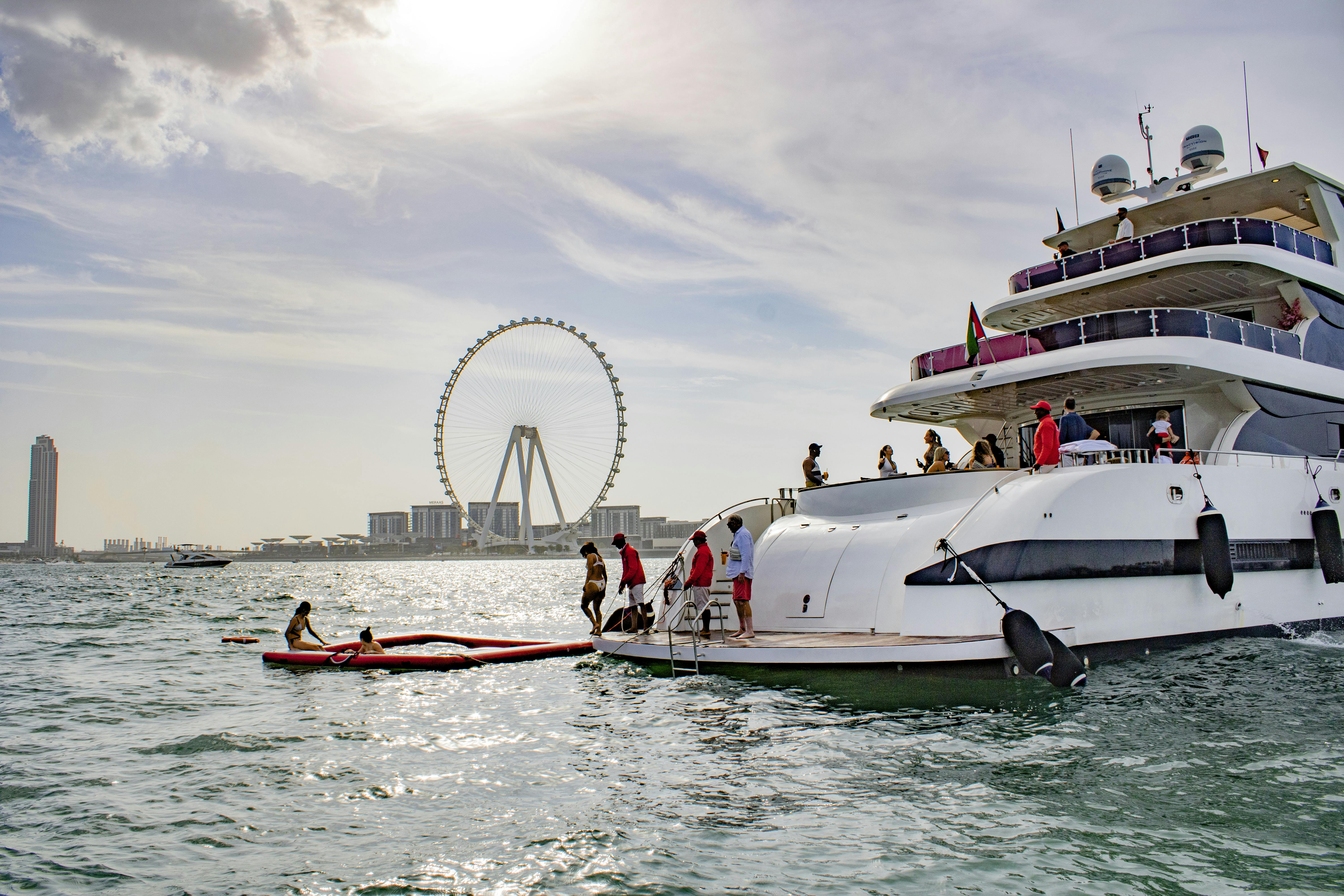 Luxury Super Yacht Experience With Unlimited Premium Beverages Price
