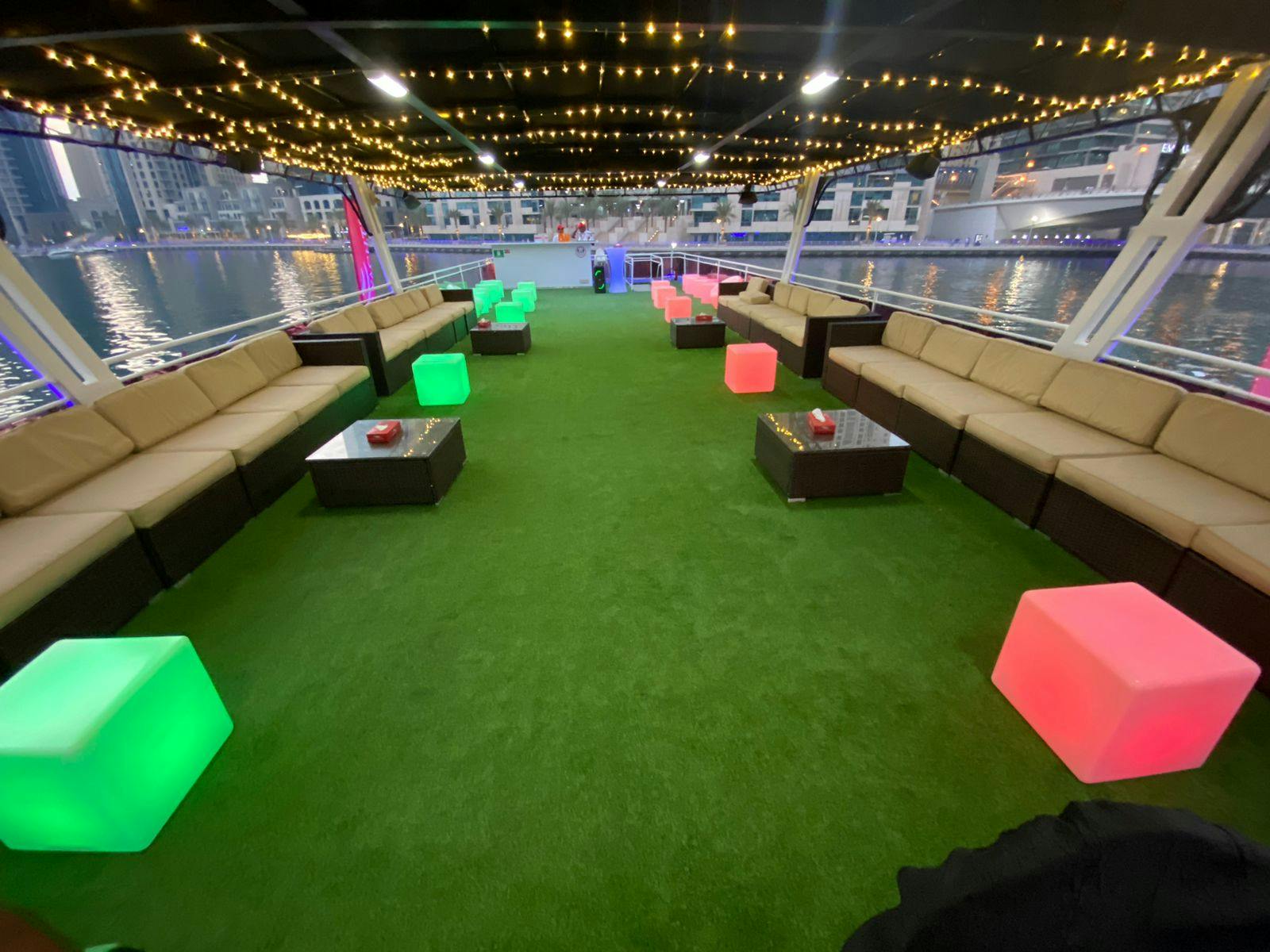 Dubai: 1-Hour Marina Ain Cruise Thrillark