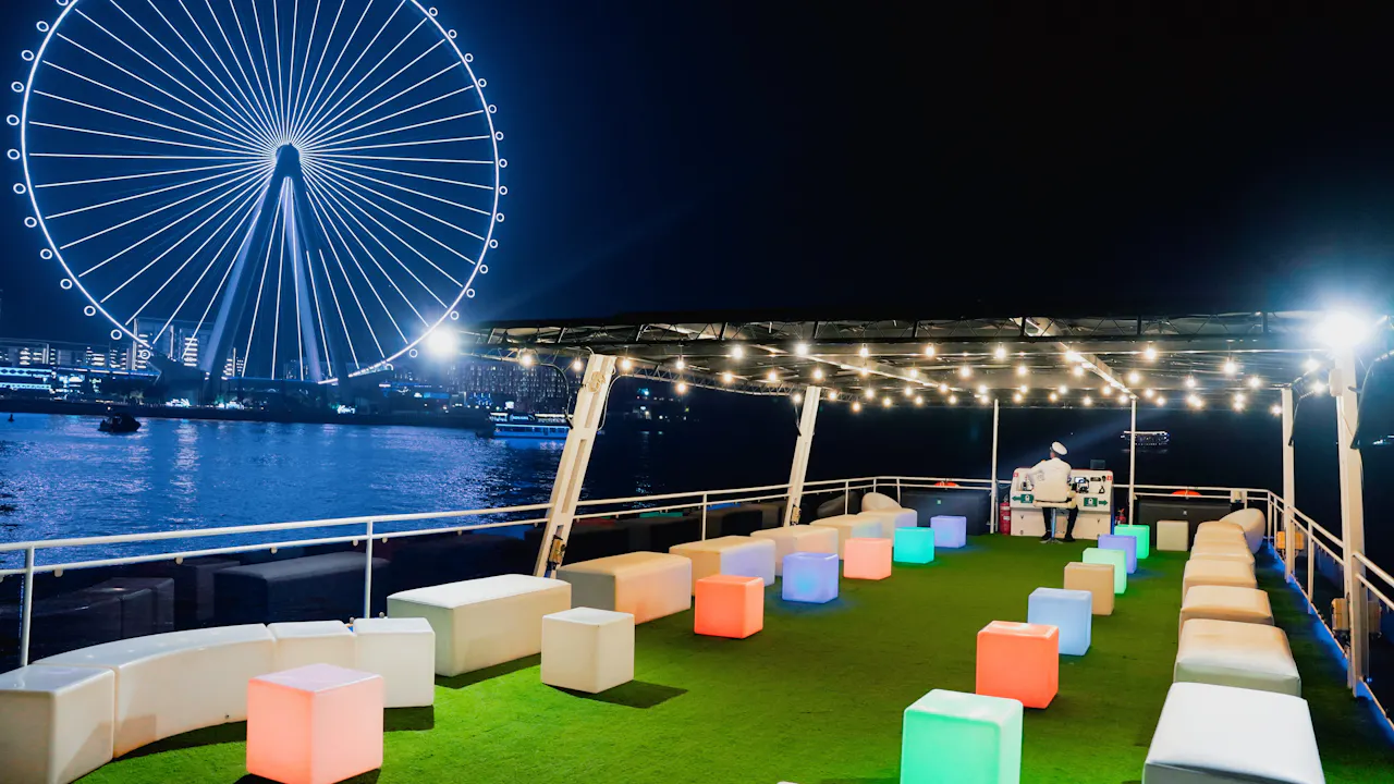 1-Hour Dubai Marina & Ain Dubai Cruise with Complimentary Drinks Price