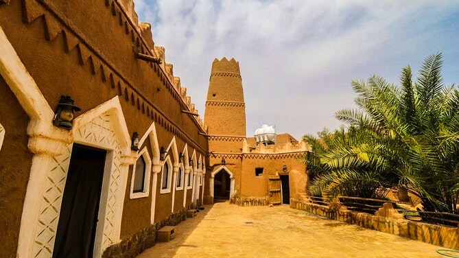 Full Day Ushayger Tour with Lunch from Riyadh