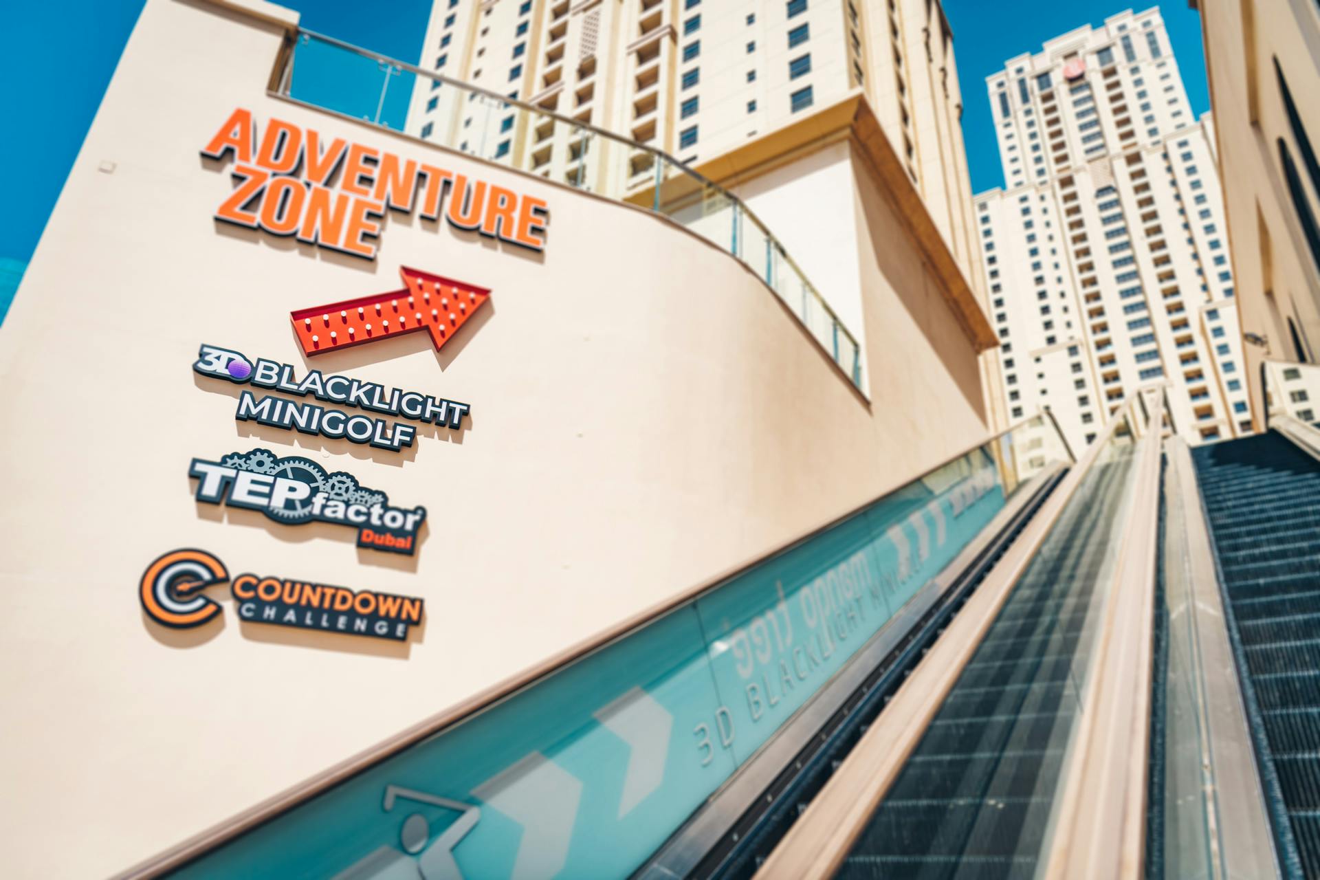 3D Blacklight Minigolf Price