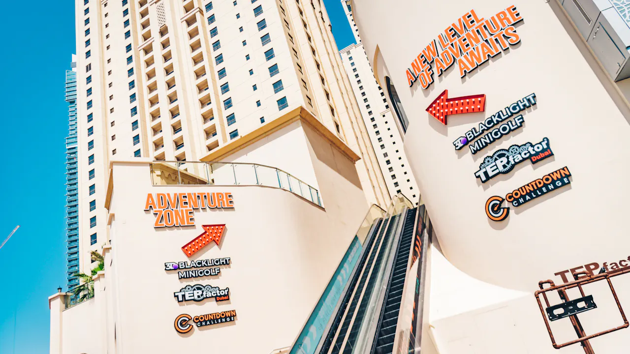 3D Blacklight Minigolf