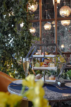 Dining Experiences at At.Mosphere, Burj Khalifa