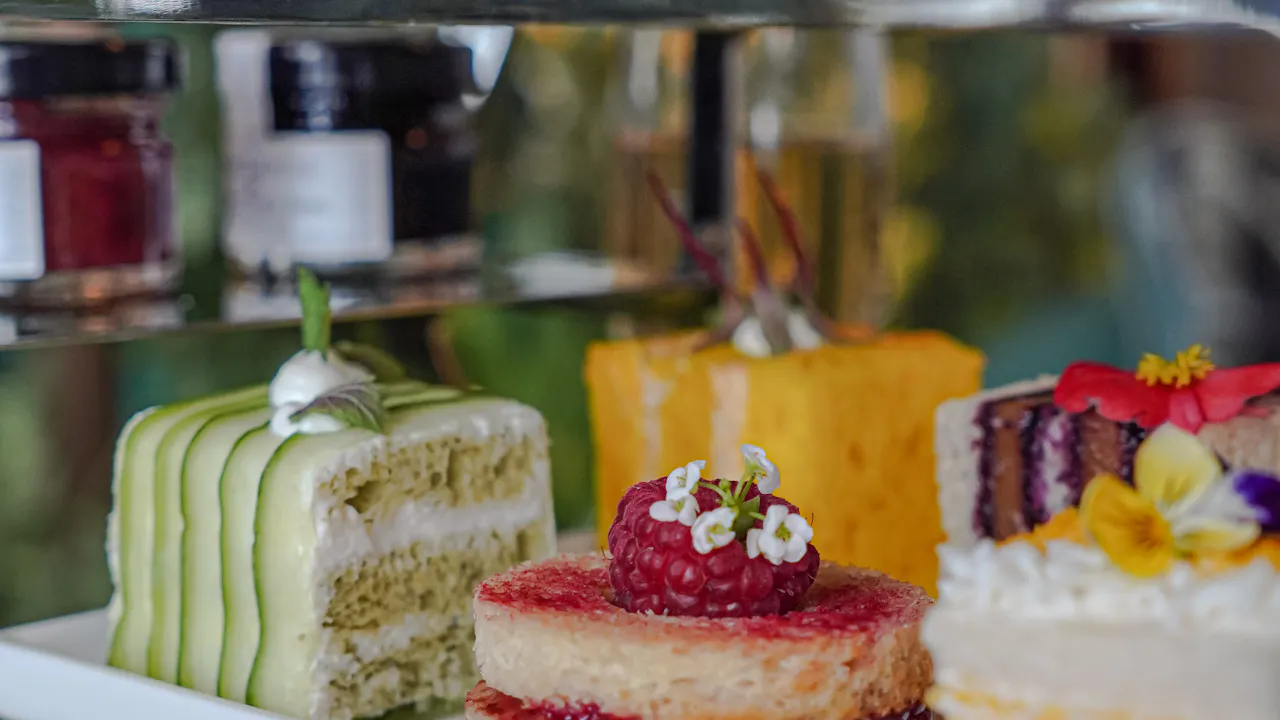 Dining Experiences at At.Mosphere, Burj Khalifa