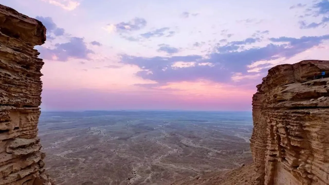 Riyadh : Edge of the World Day Trip with Dinner Review