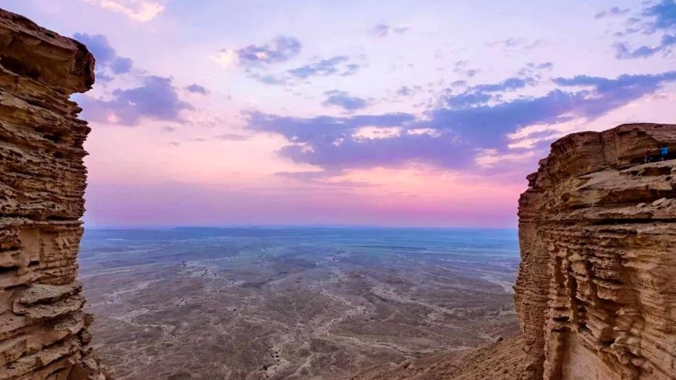 Riyadh : Edge of the World Day Trip with Dinner Review