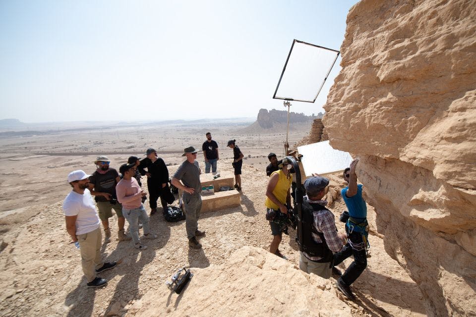 Riyadh : Edge of the World Day Trip with Dinner Category