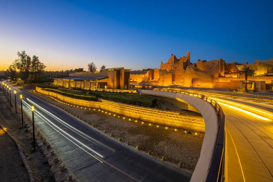 Riyadh : Diriyah Sightseeing Tour with Transfer 