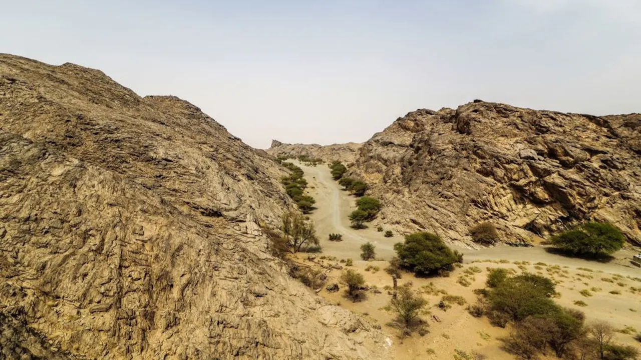 Full-Day Ancient Mysteries of Central Arabia Tour with Lunch Thrillark