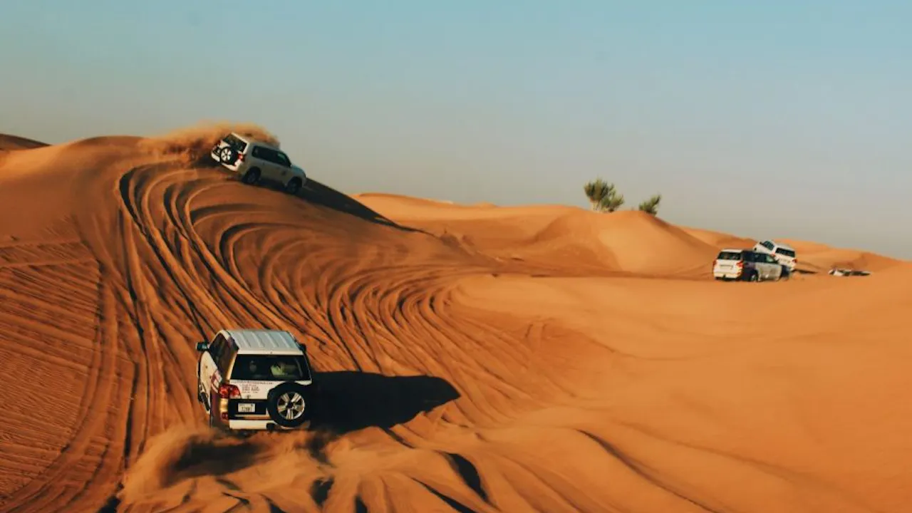 Riyadh 4x4 Desert Safari with Snacks & Transfer Thrillark