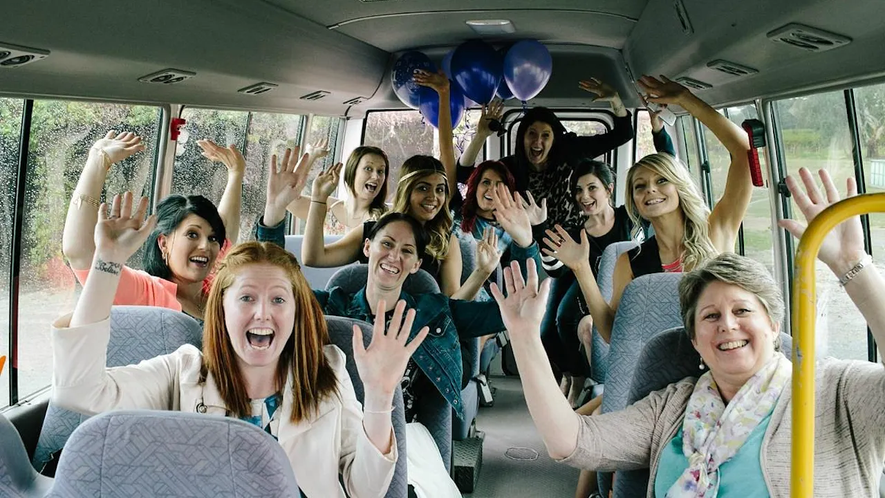 Dubai Wonder Bus Tour Ticket