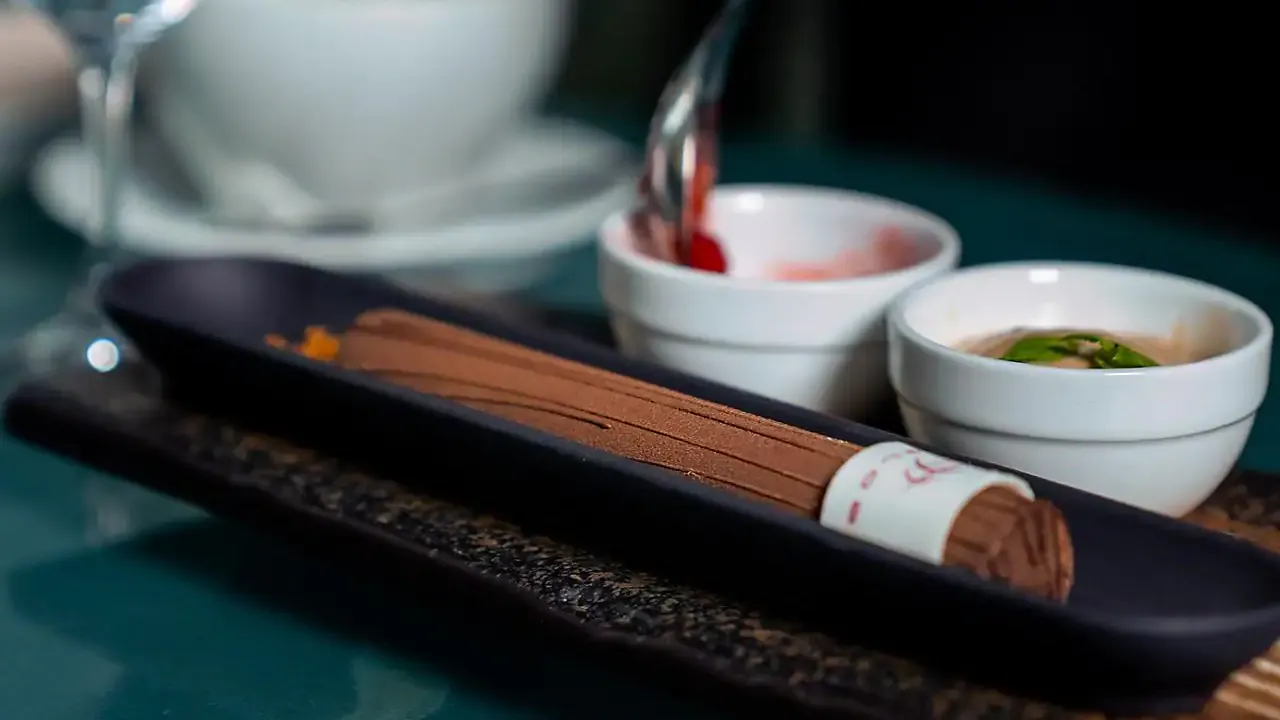 Riyadh Dining Experience at The Globe Restaurant with Transfers Thrillark