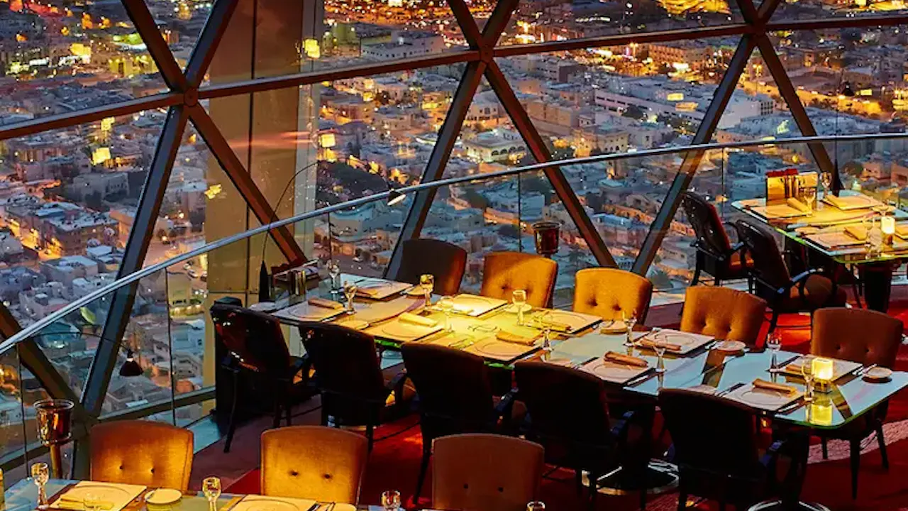 Riyadh Dining Experience at The Globe Restaurant with Transfers Ticket