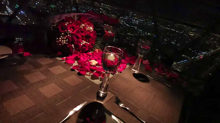 Riyadh Dining Experience at The Globe Restaurant with Transfers Location