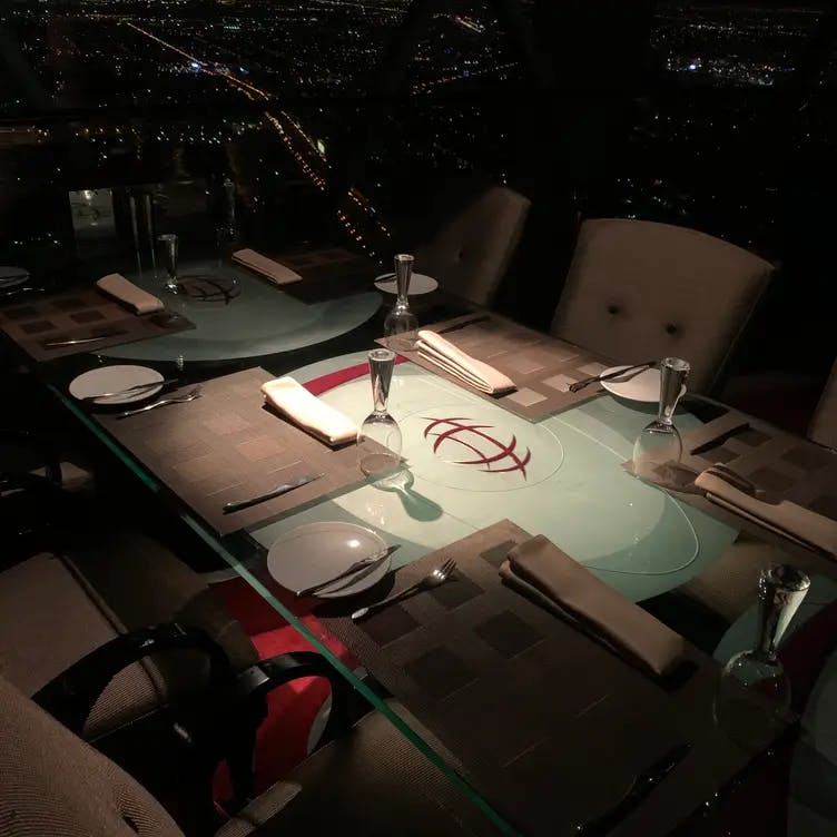 Riyadh Dining Experience at The Globe Restaurant with Transfers Category