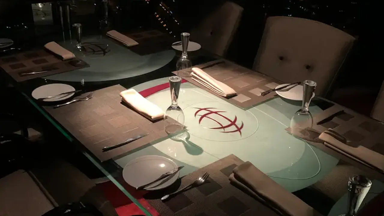 Riyadh Dining Experience at The Globe Restaurant with Transfers Category