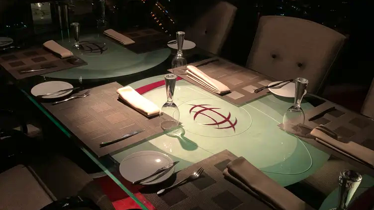 Riyadh Dining Experience at The Globe Restaurant with Transfers Category