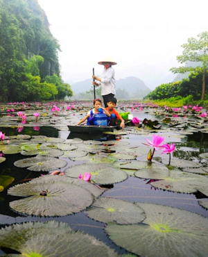 Perfume Pagoda Full-Day Guided Tour from Hanoi