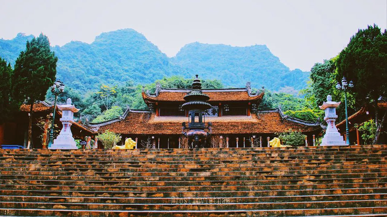 Perfume Pagoda Full-Day Guided Tour from Hanoi Discount