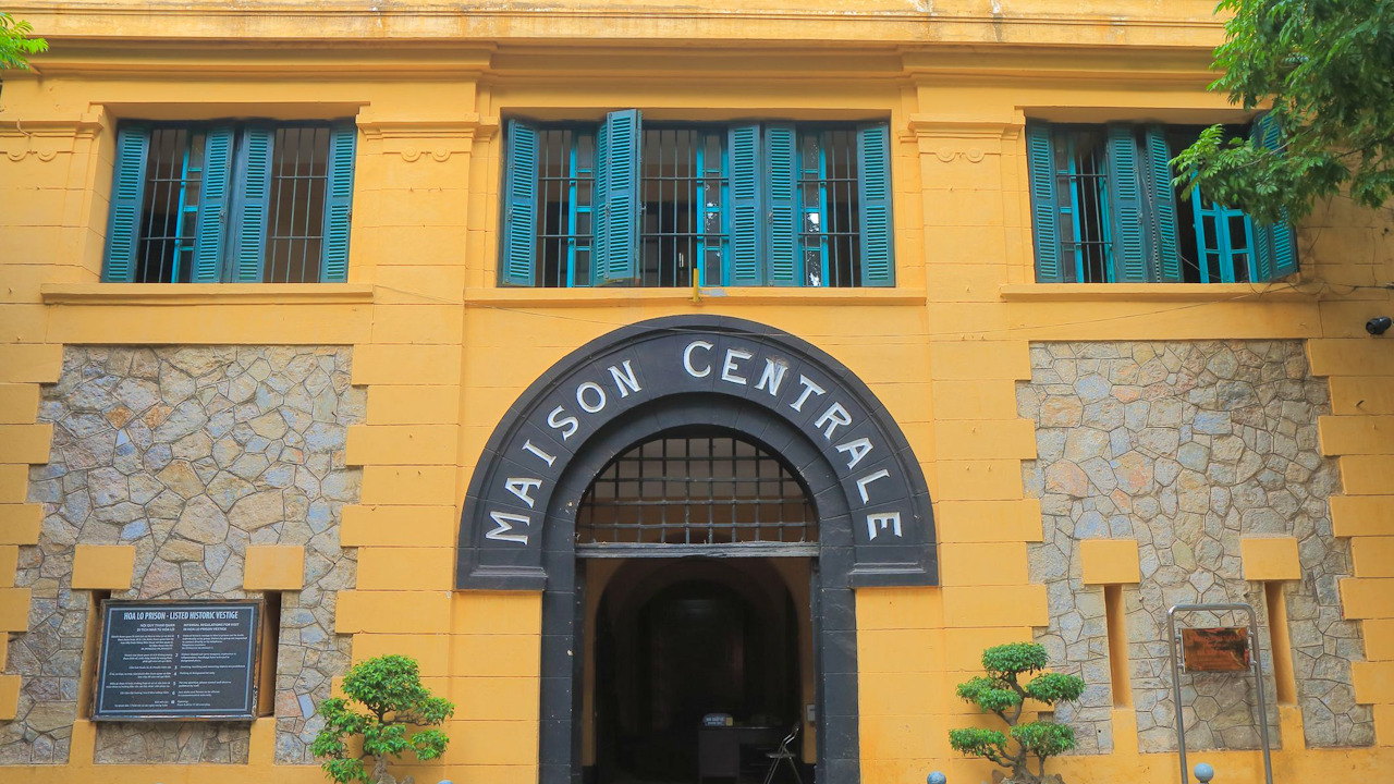 Full-Day Hanoi City Tour with Vietnamese Lunch & Transfer Category