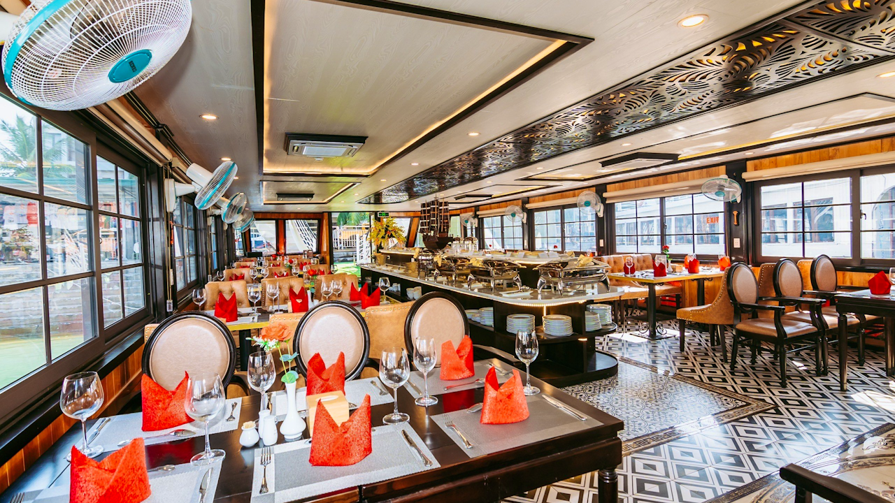 Ha Long Bay Luxury Cruise with Buffet Lunch & Kayak Experience Category