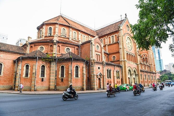 Ho Chi Minh City & Cu Chi Tunnels Full-Day Tour Discount