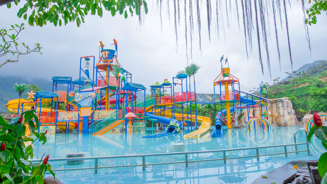 Than Tai Hot Spring Park Ticket Price