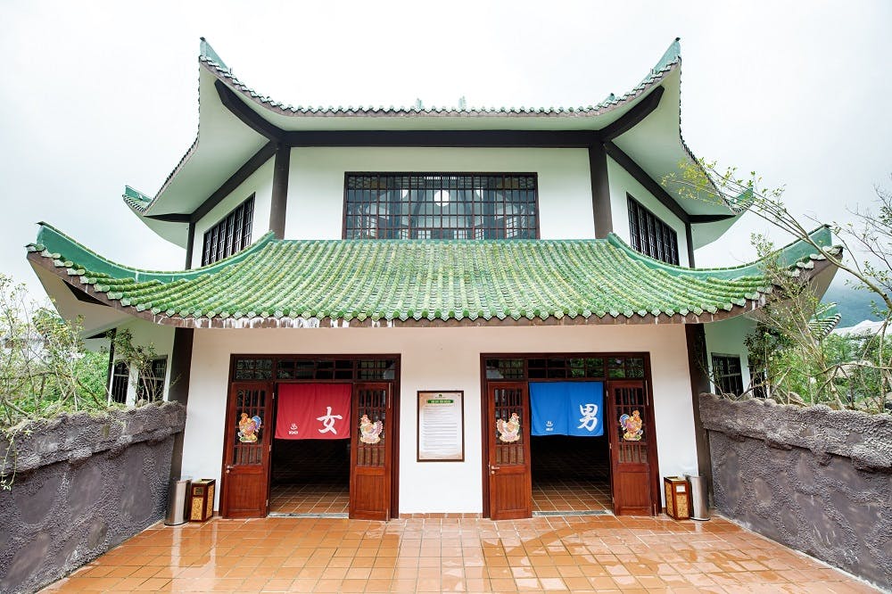 Nui Than Tai Hot Springs Park in Da Nang