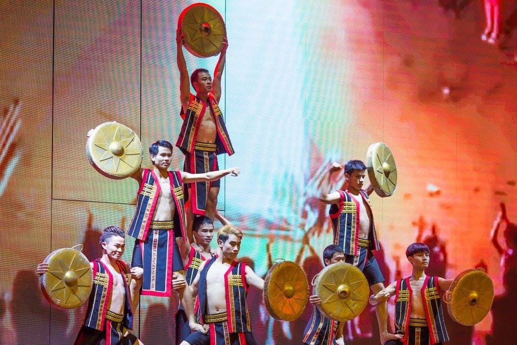 Charming Danang Show Discount