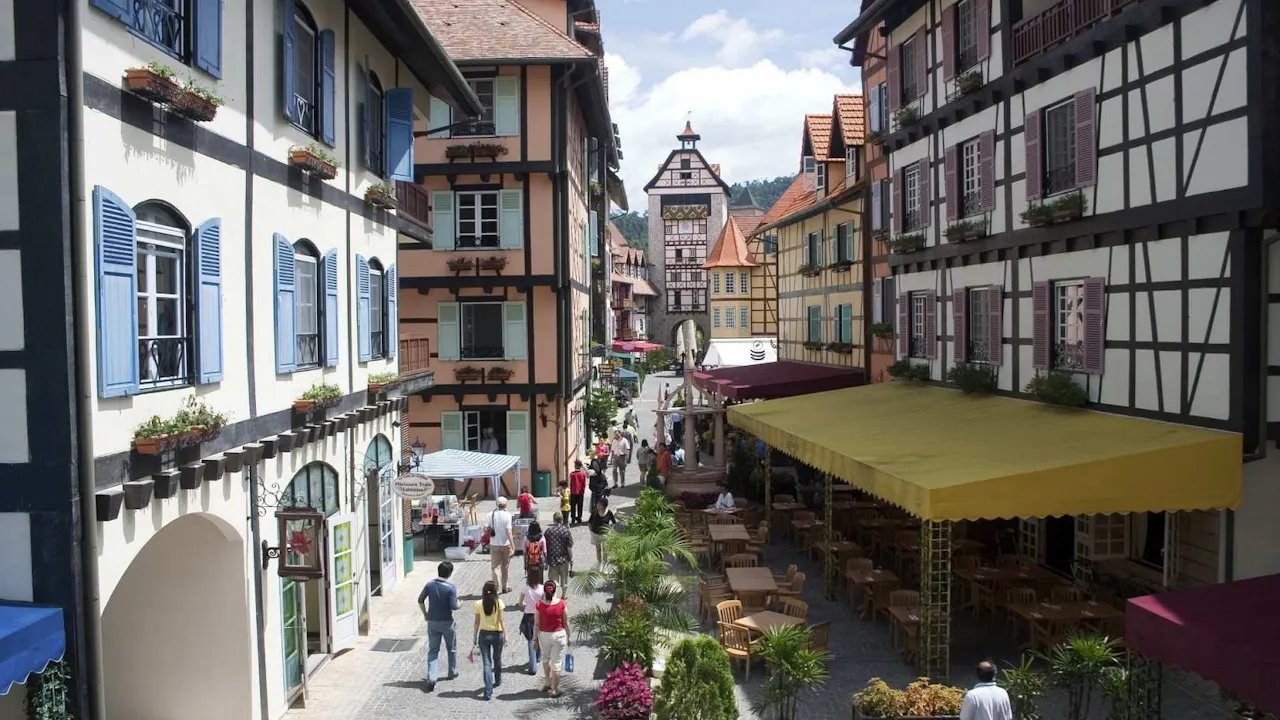 Colmar Tropicale and Batu Caves Day Trip Discount