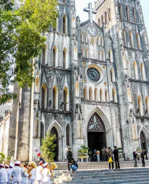 Hanoi: Full-Day City Tour and Water Puppet Show