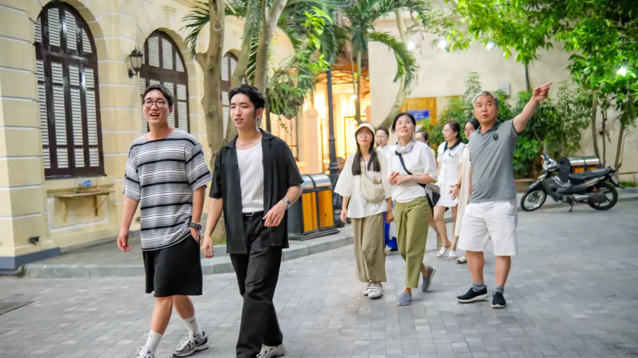 Hanoi: Full-Day City Tour and Water Puppet Show Price