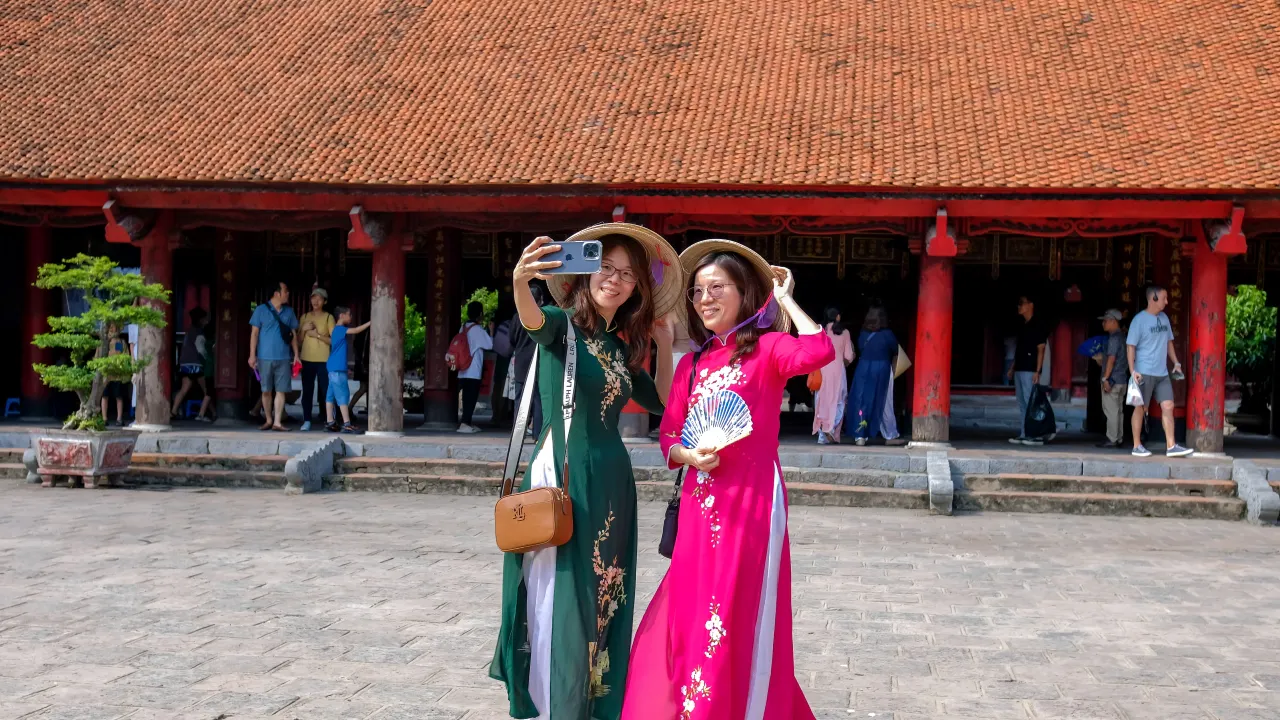 Hanoi: Full-Day City Tour and Water Puppet Show Discount