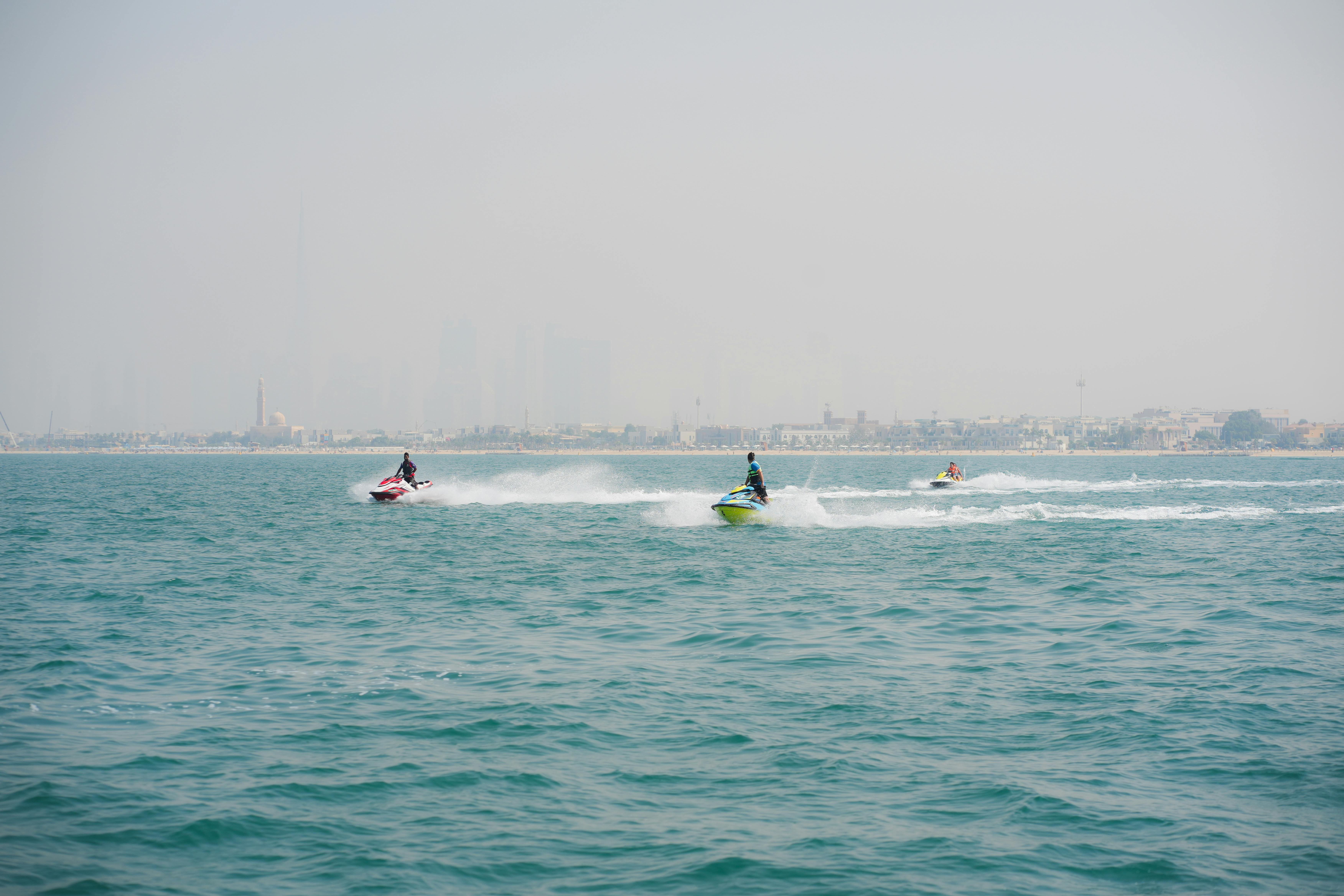 30 Min Dubai Jet Ski & Burj Al Arab View with English Breakfast Discount