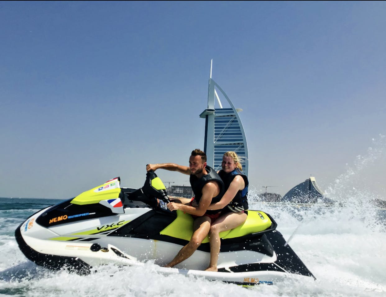 30 Min Dubai Jet Ski & Burj Al Arab View with English Breakfast 
